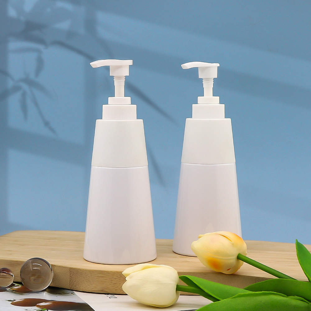 Bottiglia di plastica conica ecologica per detergente viso